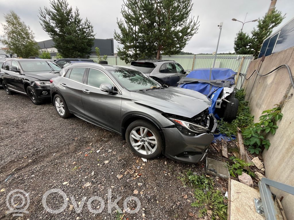 QX30 QX30