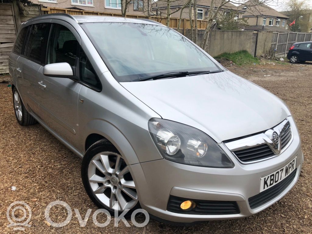 Zafira B Zafira  90539246