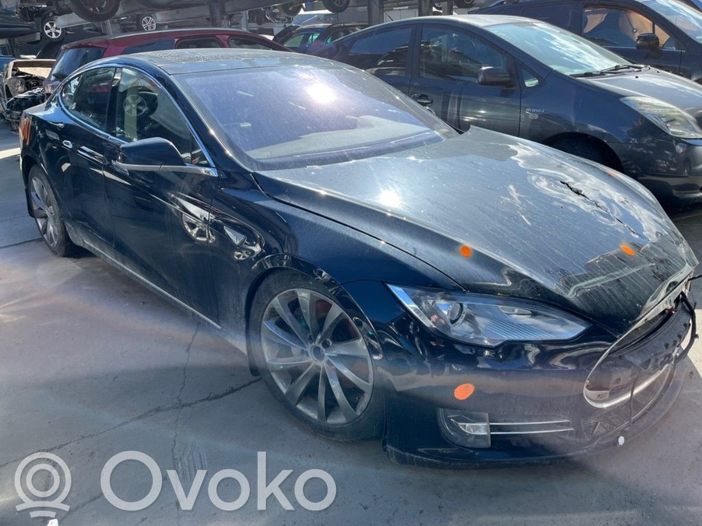 Model S Tesla Model S  6006622E0E