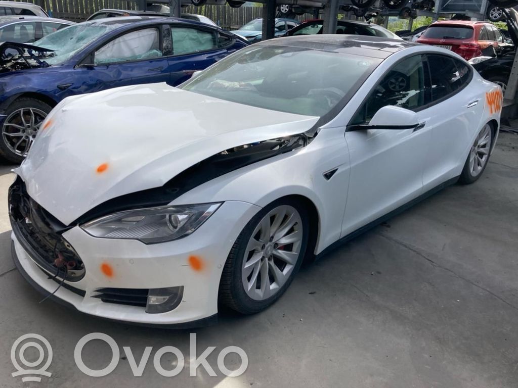 Model S Tesla Model S  6006662E0E