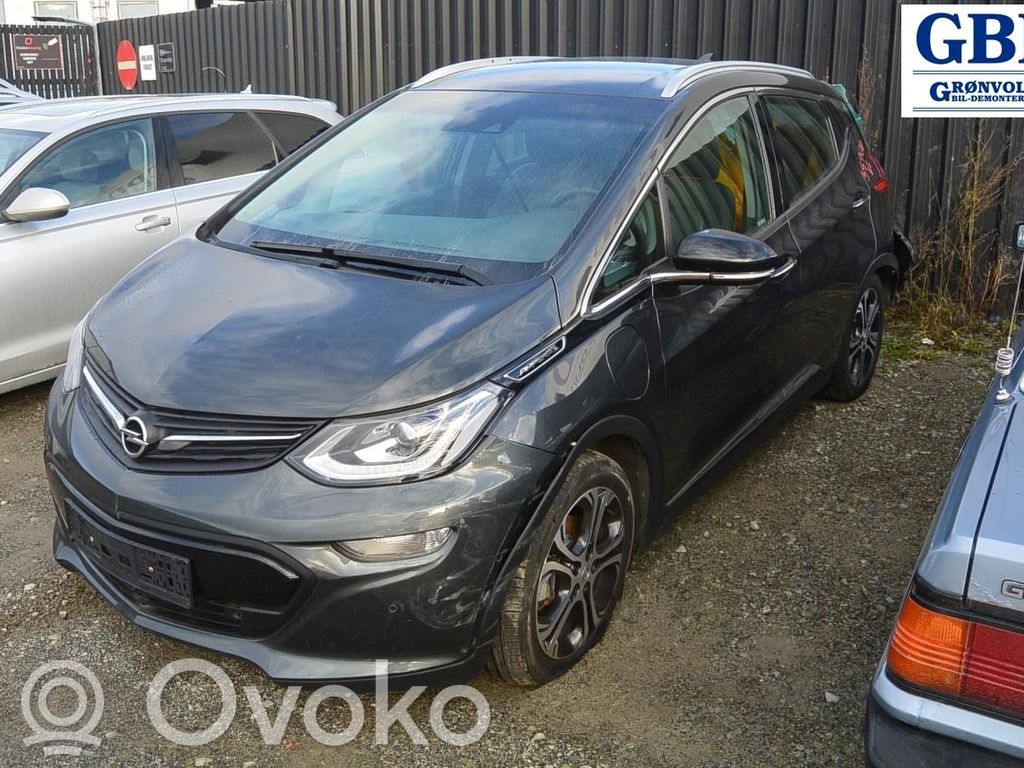 Ampera- E Ampera  13597901