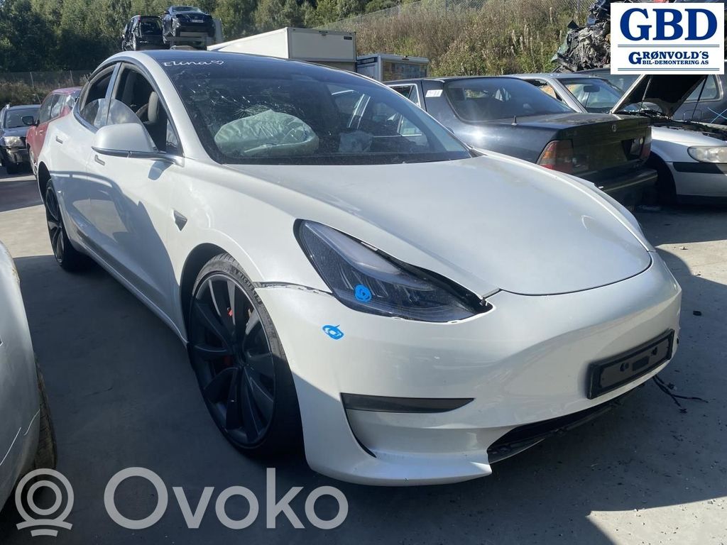 Model 3 Tesla Model 3  800821400A
