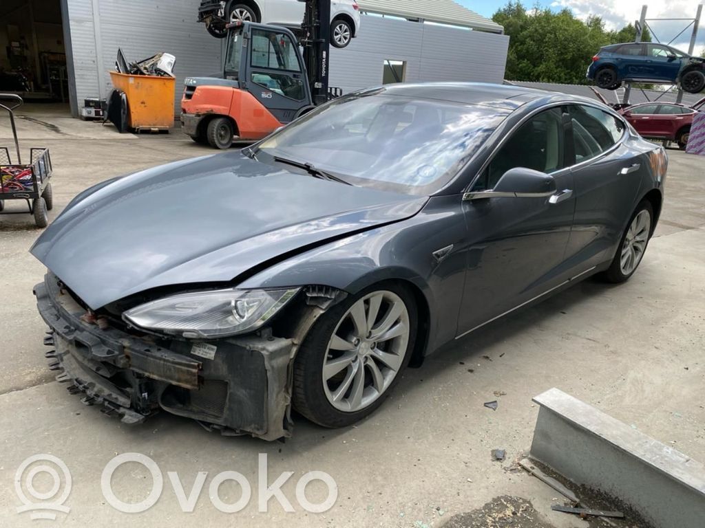 Model S Tesla Model S  600735200B