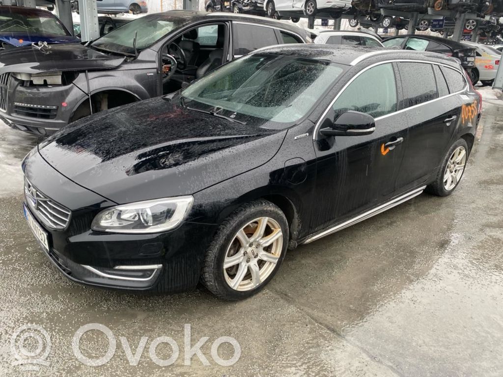 V60 V60, V60 Cross Country  36002939