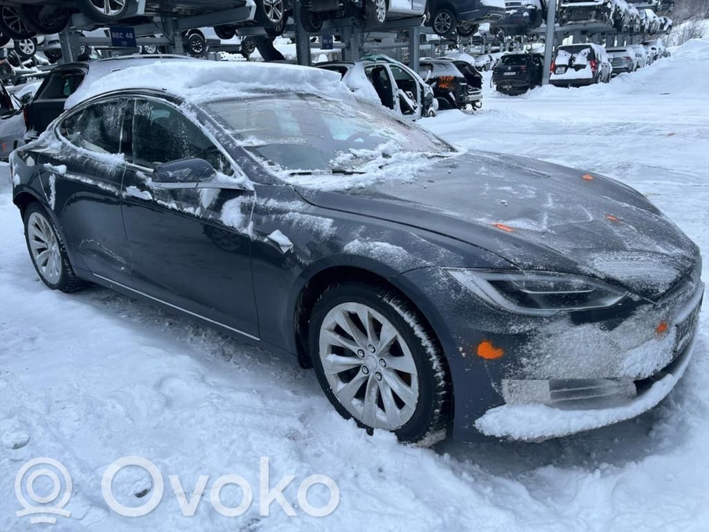 Model S Tesla Model S