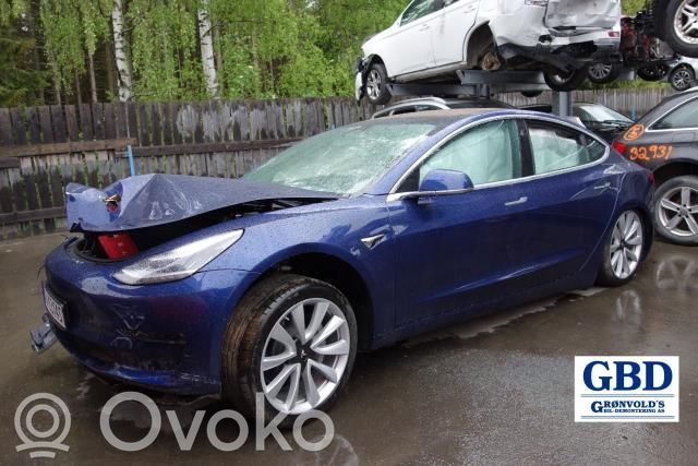 Model 3 Tesla Model 3  108334000G