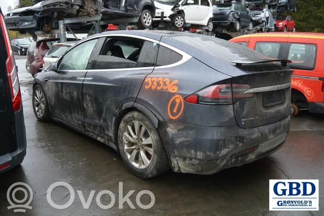 Model X Tesla Model X  106910400D