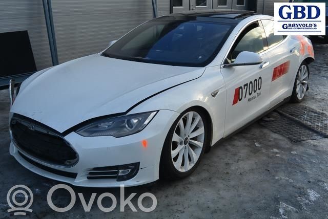 Model S Tesla Model S  600710000AA