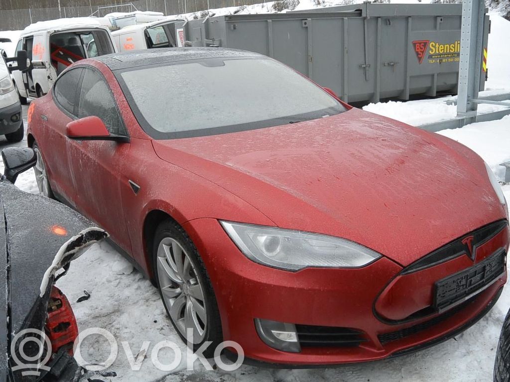 Model S Tesla Model S  100478702A