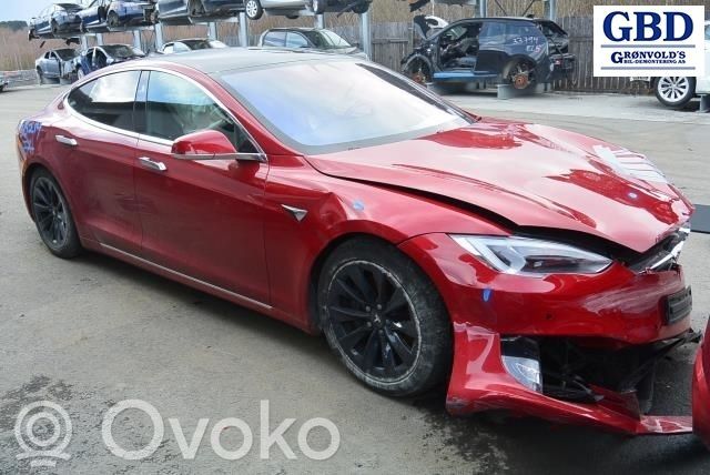 Model S Tesla Model S  112580000F