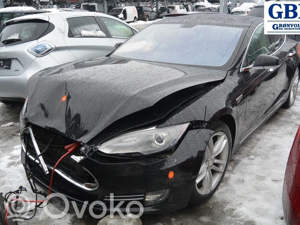 Model S Tesla Model S  600893000B
