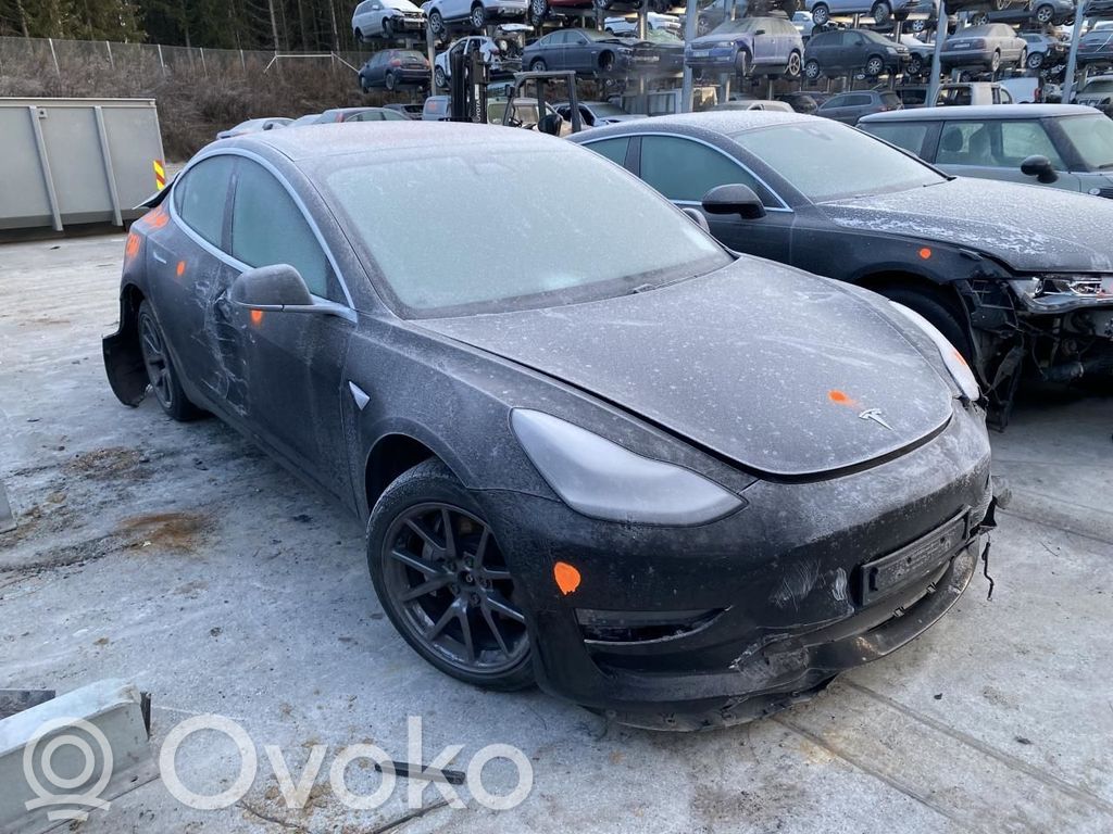 Model 3 Tesla Model 3  110354700A
