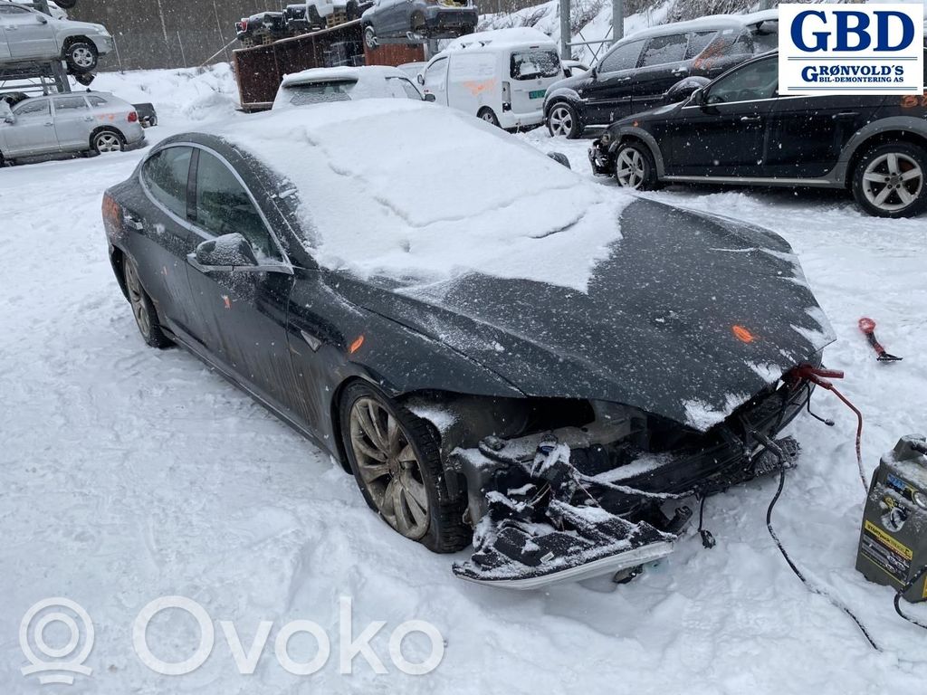 Model S Tesla Model S  100512400A