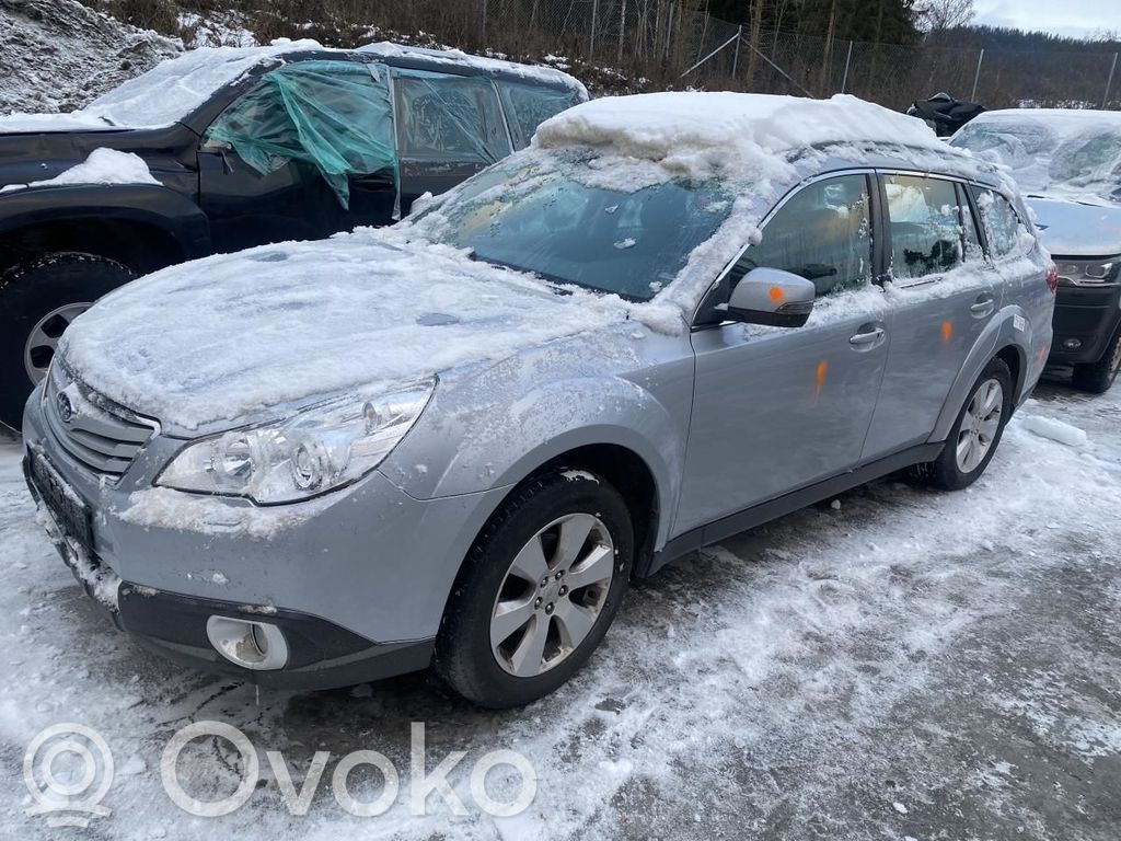 Outback Outback  34710AJ041