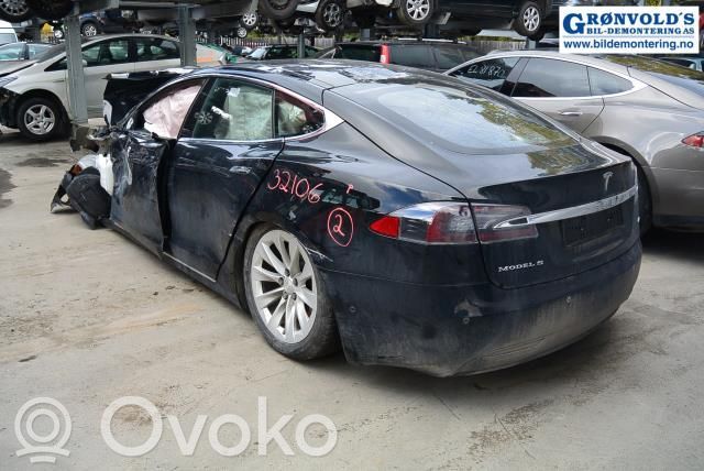 Model S Tesla Model S  111237990D