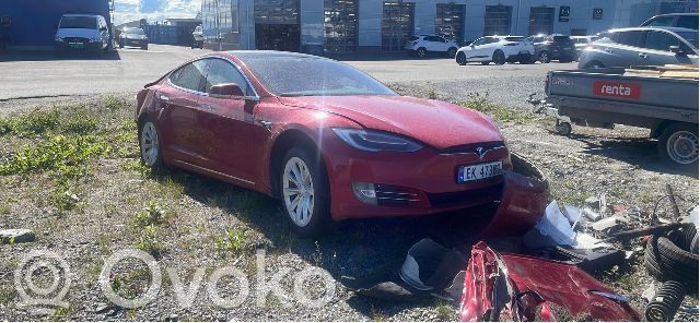 Model S Tesla Model S  600761400D