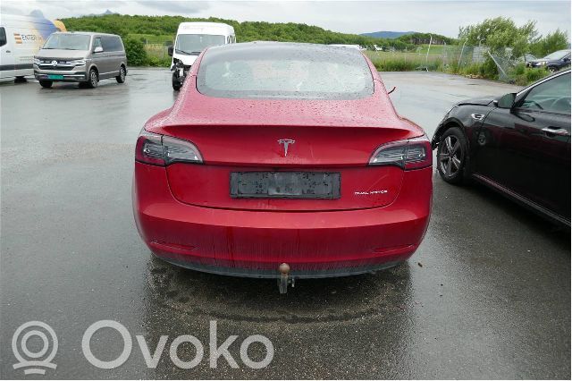 Model 3 Tesla Model 3  112750308C