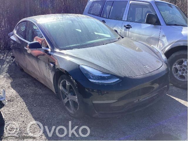 Model 3 Tesla Model 3  104435400A