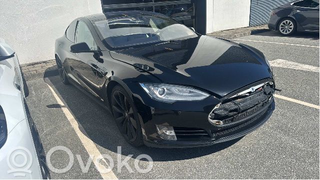 Model S Tesla Model S  600684000B