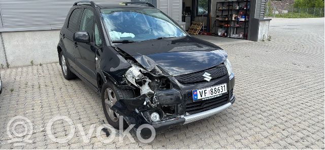 SX4 SX4 S-Cross  3392079J24