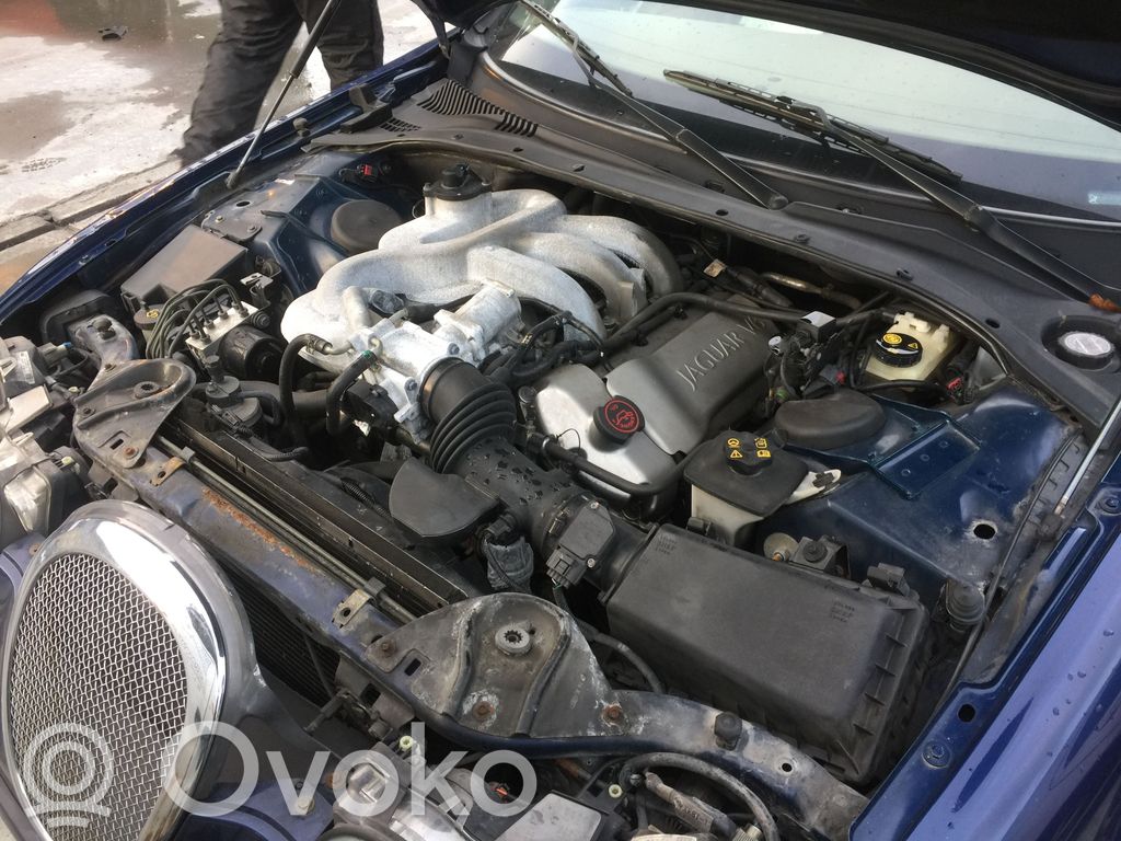 S-Type S-Type  XR818703