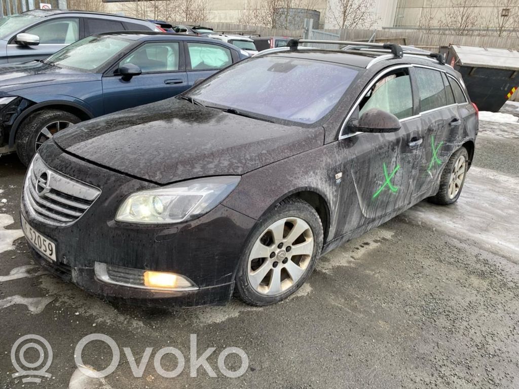 Insignia A Insignia  13502581