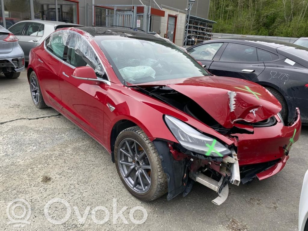 Model 3 Tesla Model 3  109297800C