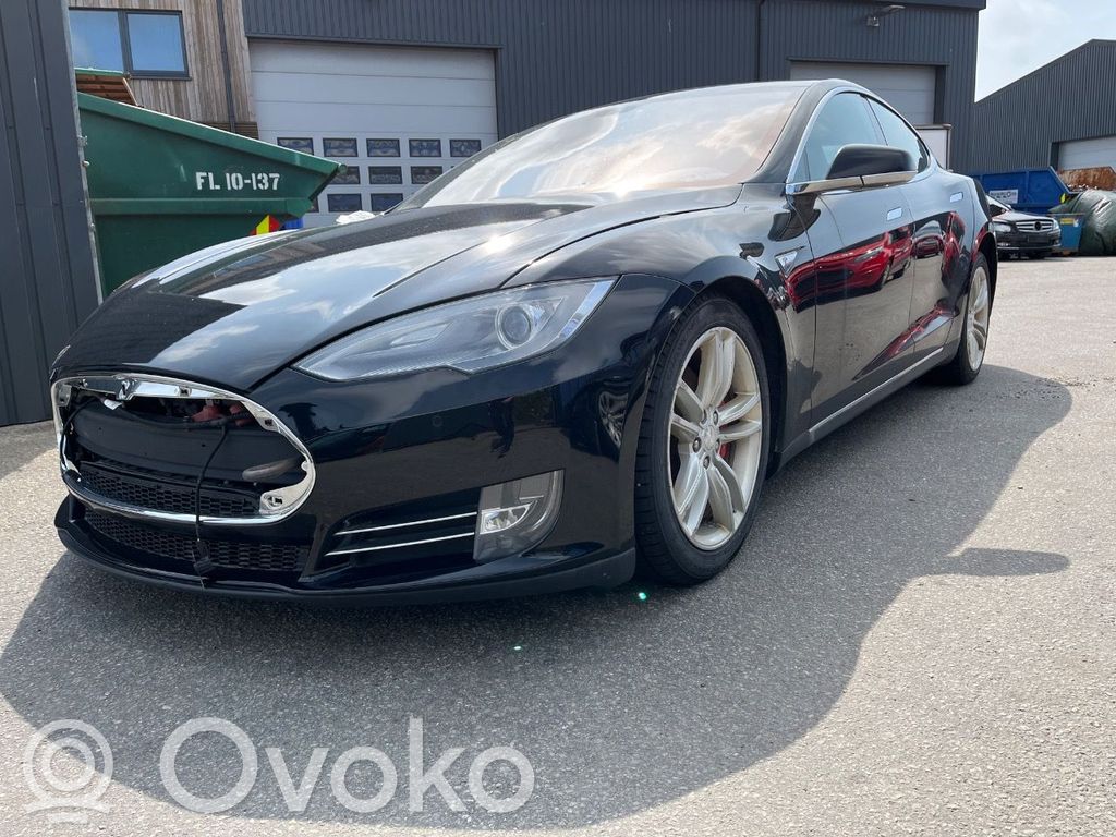 Model S Tesla Model S  6006662E0E