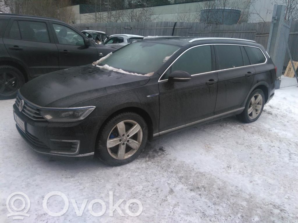 PASSAT B8 Passat  3Q0121253
