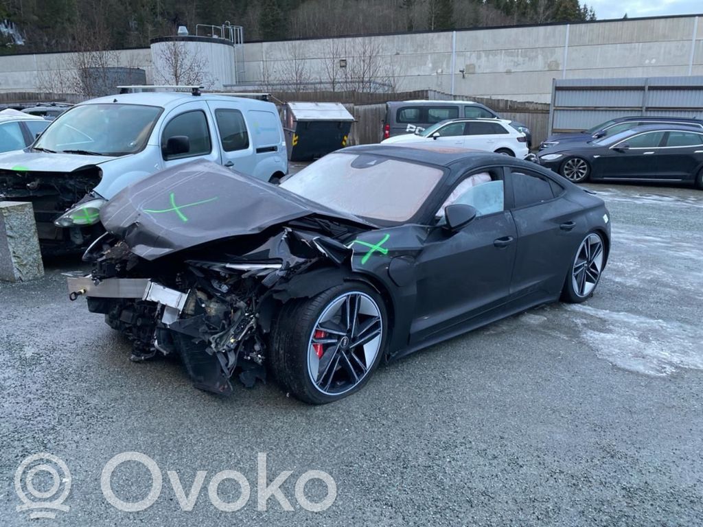 E-tron GT E-tron GT  4J3907561