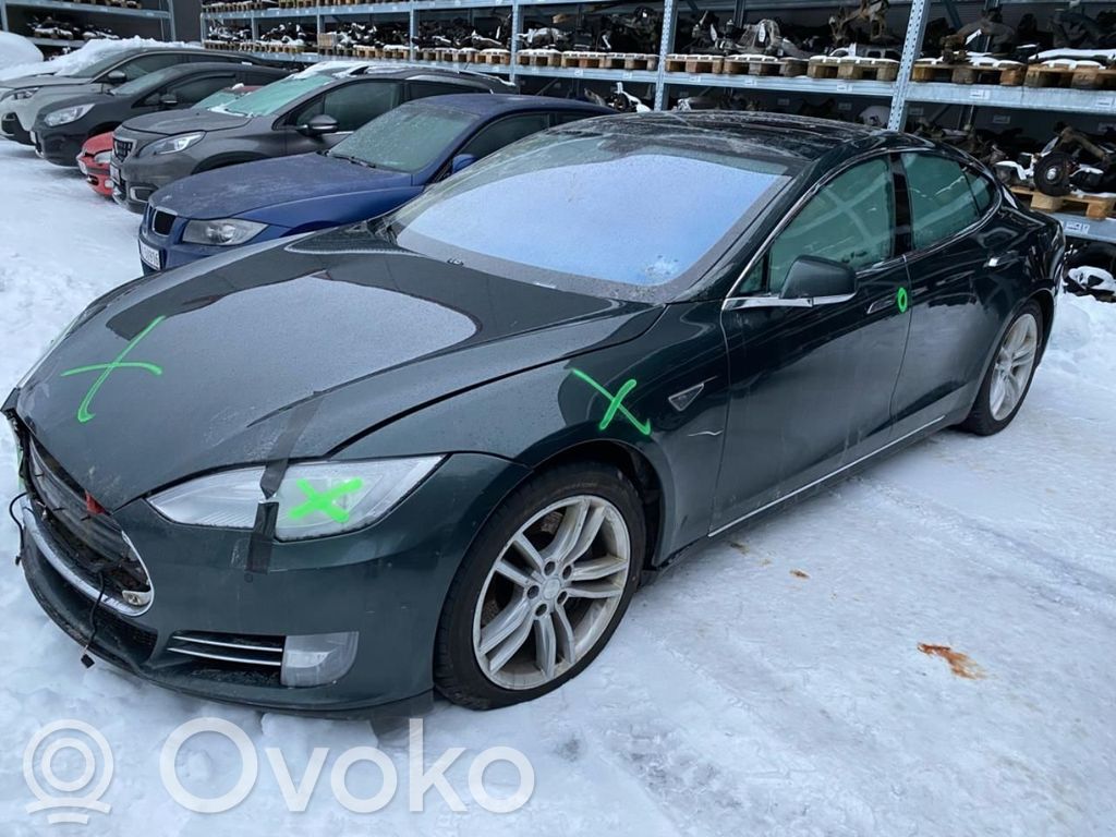 Model S Tesla Model S  600701200E