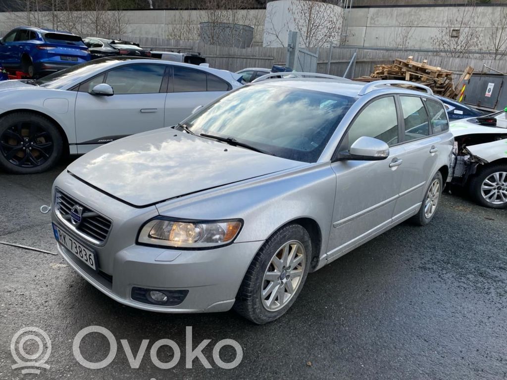 V50 V50  30788975