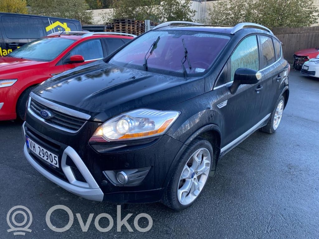Kuga I Kuga  1590823