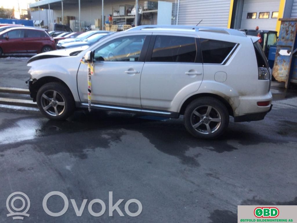 Outlander Outlander  MN982335