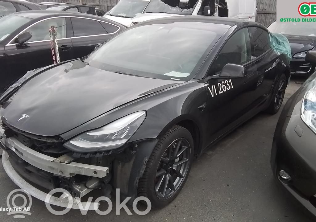 Model 3 Tesla Model 3  104462200E