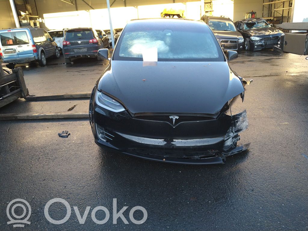 Model X Tesla Model X  103585604H