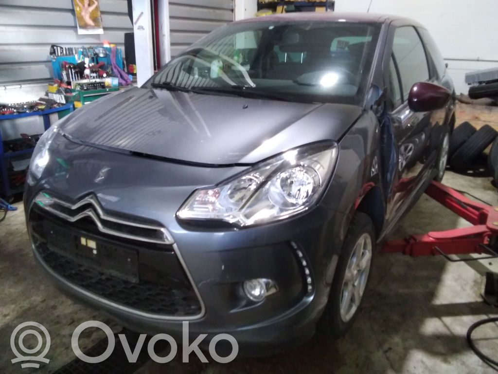 DS3 DS3  4001YV