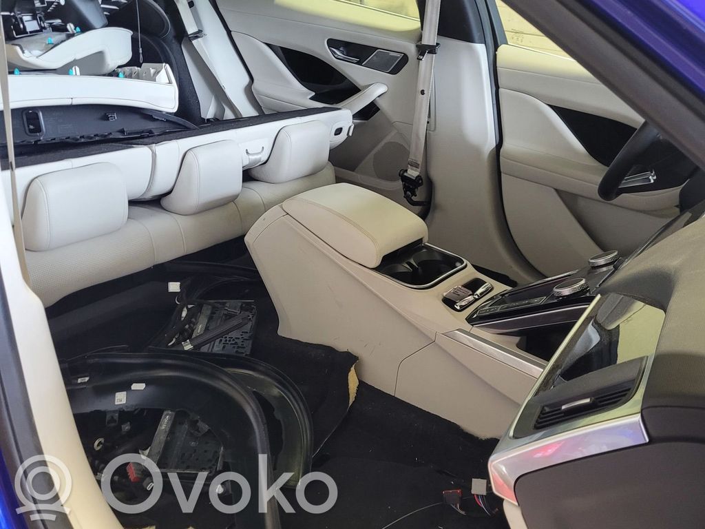 I-Pace I-Pace  T4K4755
