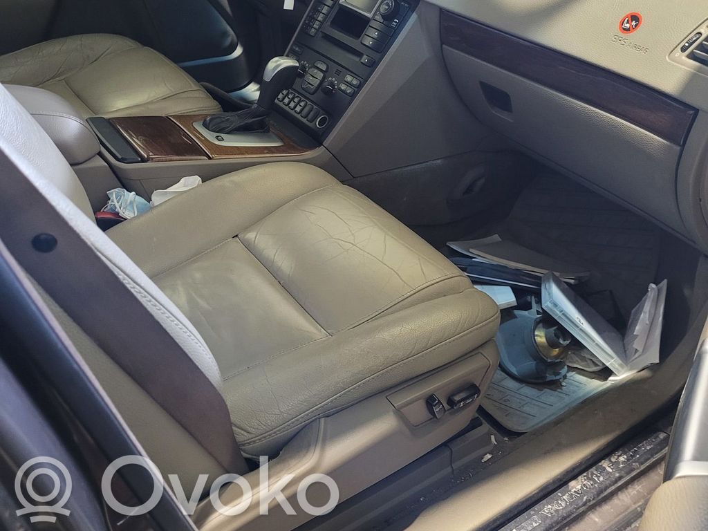 XC90 XC90  8602746