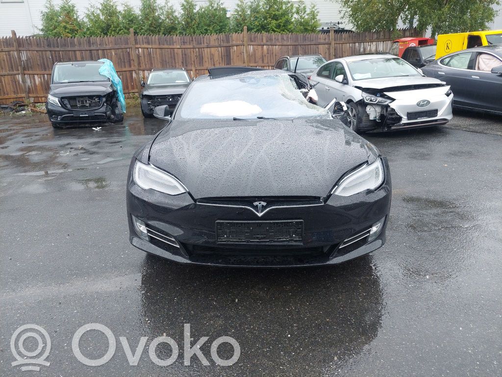 Model S Tesla Model S