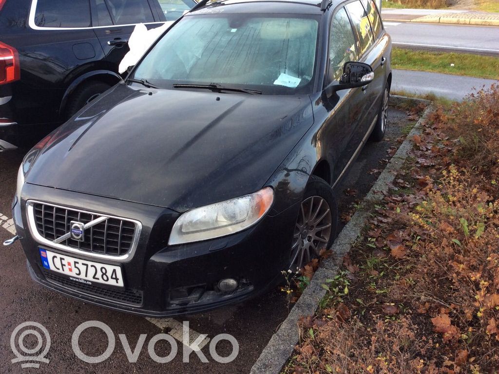 V70 S70, V70, V70 XC  8603754