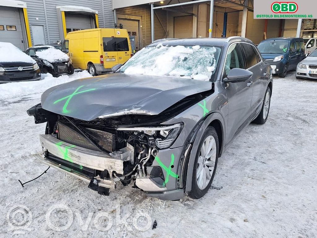 e-tron e-tron  4KE998473