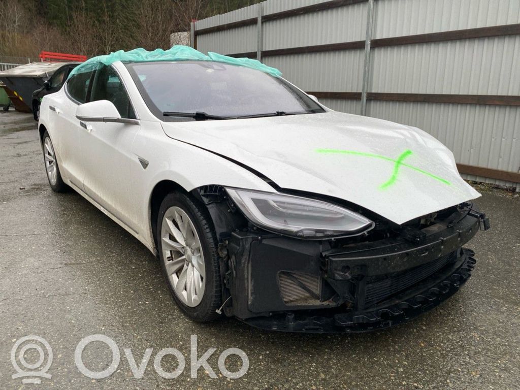 Model S Tesla Model S