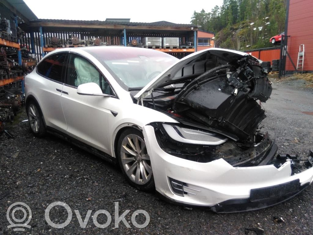 Model X Tesla Model X