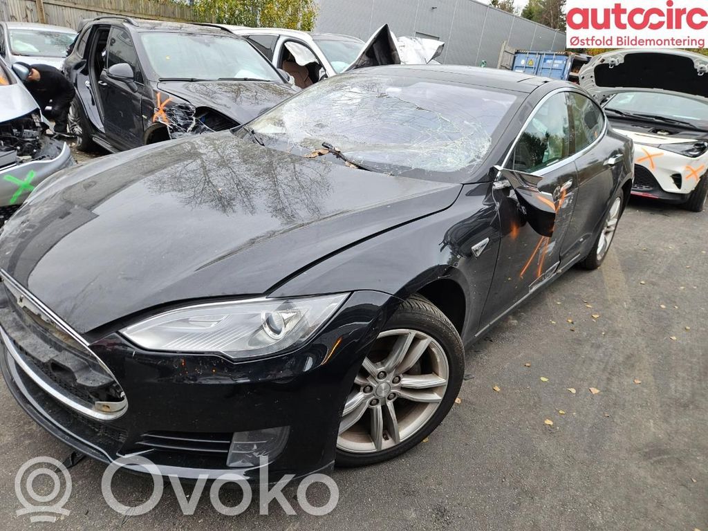 Model S Tesla Model S