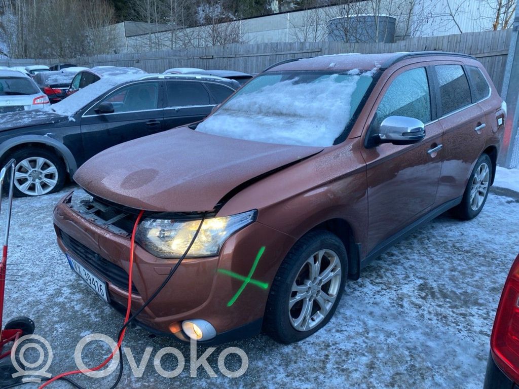 Outlander Outlander  1530A111