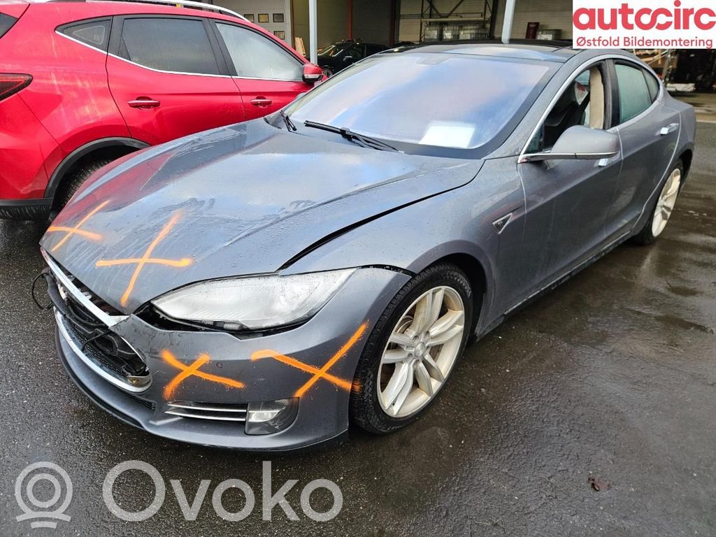 Model S Tesla Model S  6006566E0E