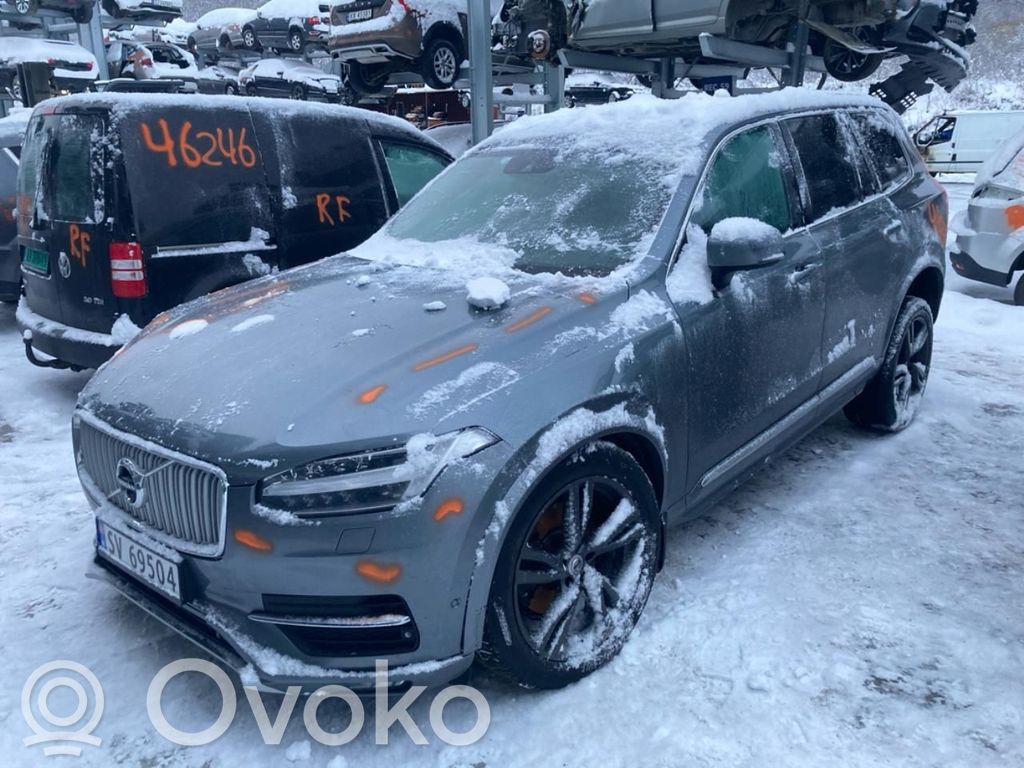 XC90 XC90  31442554