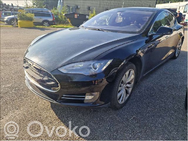 Model S Tesla Model S  600761400D