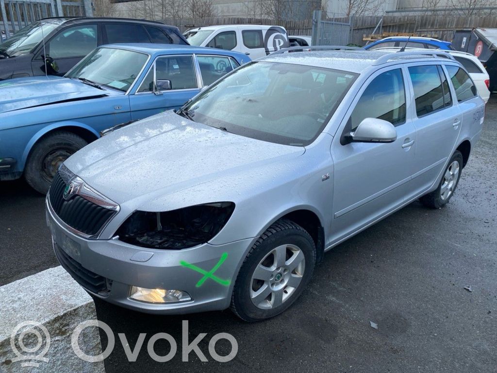 Octavia Mk2 (1Z) Octavia  03L100034A